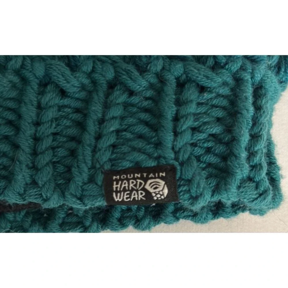 Mountain Hardwear Snow Capped Beanie Womens O/S Teal Wool Blend Pom Pom Hat